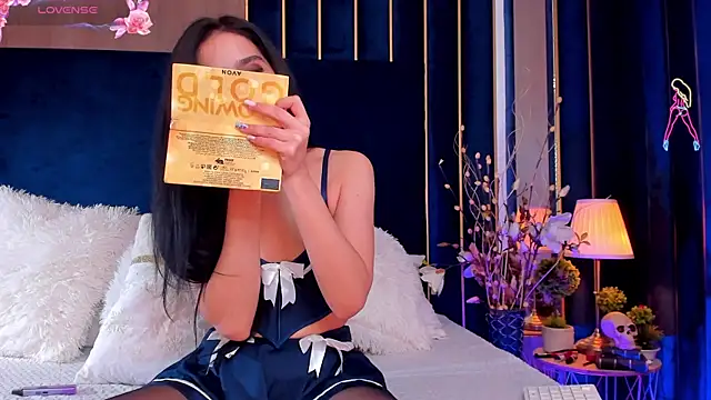 Snapshot of VanessaAngel chatting on November 2025 07:08:02 AM VanessaAngel online show from November 2025 07:08:02 AM