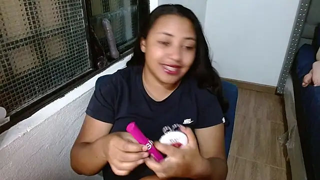 Snapshot of tatiana_wd chatting on October 2025 01:56:01 AM tatiana wd online show from October 2025 01:56:01 AM