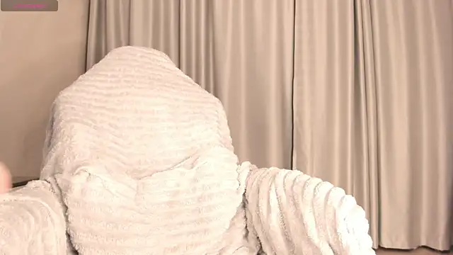 mia lui online show from July 2026 03:14:02 PM