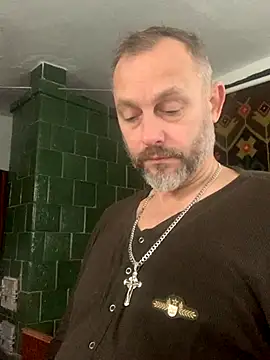 GHsveter online show from October 2025 09:43:01 AM