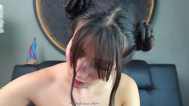 miss sharlotte18 online show from March 2026 06:13:02 PM