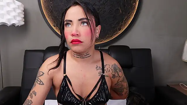 miss vaiolette online show from June 2026 11:04:02 AM