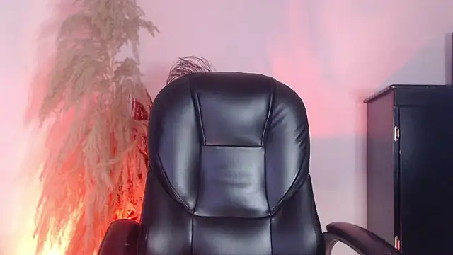 Snapshot of liz_bedoutxx chatting on January 2026 01:08:02 AM liz bedoutxx online show from January 2026 01:08:02 AM