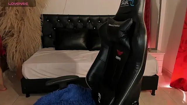 Snapshot of Bianka_olivetto021 chatting on March 2025 09:32:02 PM Bianka olivetto021 online show from March 2025 09:32:02 PM