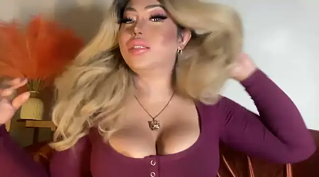 BigDominaMia online show from February 2025 05:25:01 AM