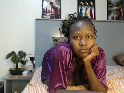 Snapshot of CandyLovesU2 chatting on February 2025 07:10:02 PM CandyLovesU2 online show from February 2025 07:10:02 PM
