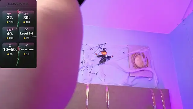 Snapshot of SALOME_F0X_ chatting on November 2025 03:08:02 AM SALOME F0X online show from November 2025 03:08:02 AM