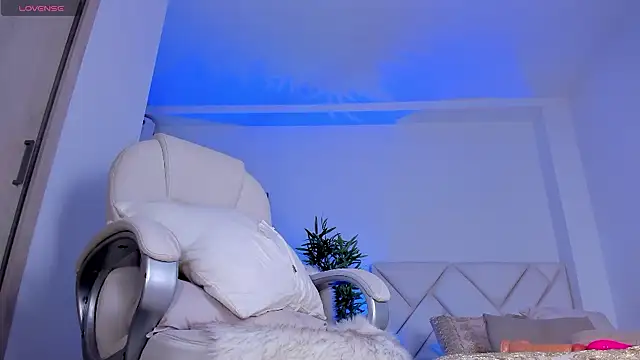 NiaBennet  online show from December 2024 01:51:02 AM