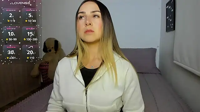 sophi mooreno online show from June 2026 03:11:02 AM