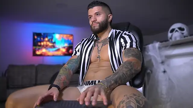 Frank Farrell online show from October 2025 03:23:02 AM