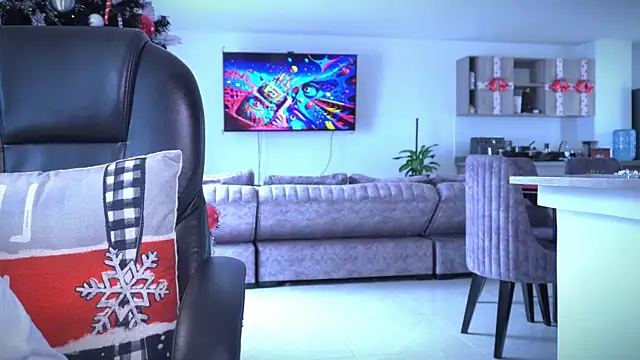 Snapshot of Frank_Farrell chatting on January 2026 07:49:02 PM Frank Farrell online show from January 2026 07:49:02 PM