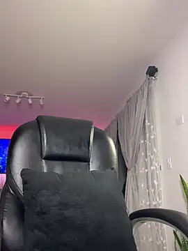 Snapshot of Frank_Farrell chatting on February 2026 06:40:02 AM Frank Farrell online show from February 2026 06:40:02 AM