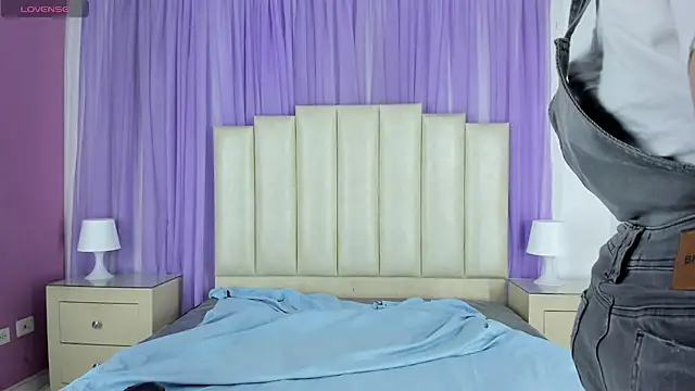 mollieblue69 online show from December 2024 12:35:01 PM