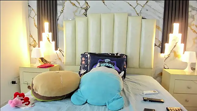 mollieblue69 online show from February 2025 12:47:01 PM