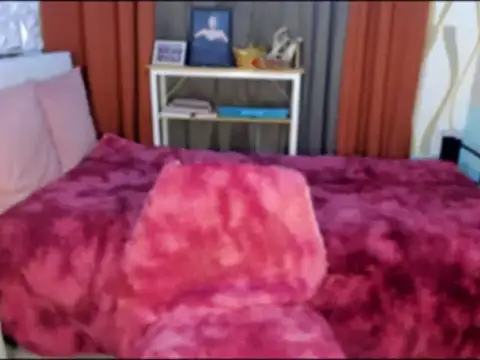 Snapshot of Laura_yourhottestbabe123 chatting on January 2025 11:45:02 AM Laura yourhottestbabe123 online show from January 2025 11:45:02 AM