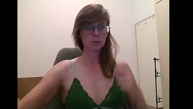 SavannaGirly online show from April 2026 06:53:02 PM