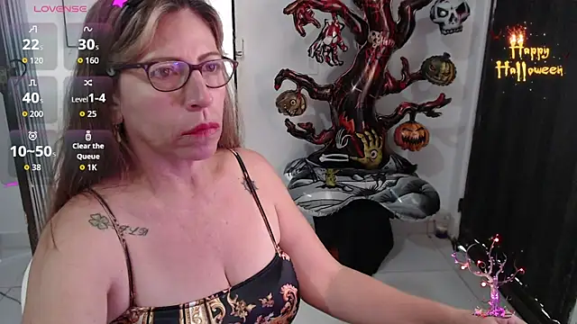 Chayla Ruiz online show from October 2025 03:36:01 PM