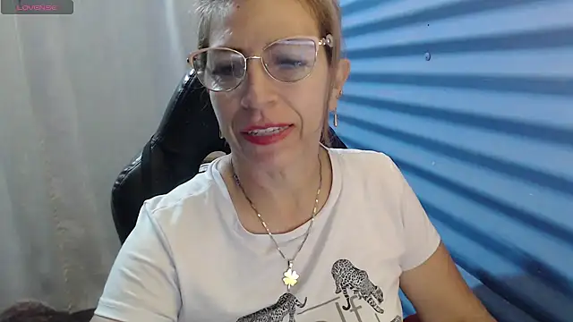 Chayla Ruiz online show from May 2026 09:42:02 PM
