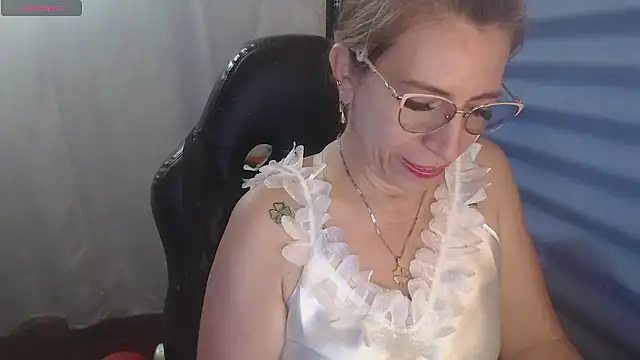 Chayla Ruiz online show from May 2026 12:55:02 PM