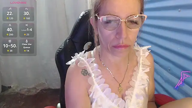 Chayla Ruiz online show from June 2026 11:24:02 AM