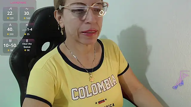 Chayla Ruiz online show from June 2026 11:30:02 AM