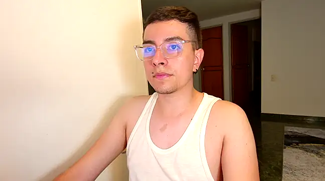 Snapshot of Jhoan_saenz chatting on March 2025 03:23:02 AM Jhoan saenz online show from March 2025 03:23:02 AM