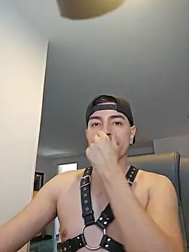 Snapshot of Jhoan_saenz chatting on September 2025 04:21:01 PM Jhoan saenz online show from September 2025 04:21:01 PM