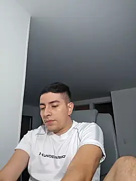 Snapshot of Jhoan_saenz chatting on September 2025 12:26:02 AM Jhoan saenz online show from September 2025 12:26:02 AM