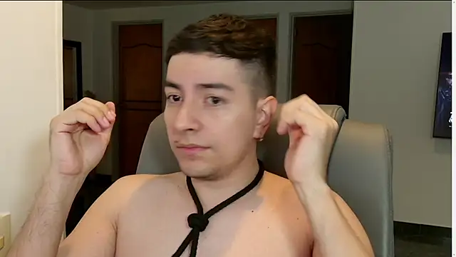 Snapshot of Jhoan_saenz chatting on September 2025 04:12:02 PM Jhoan saenz online show from September 2025 04:12:02 PM