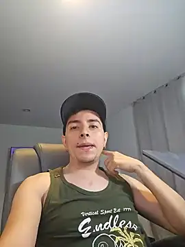 Snapshot of Jhoan_saenz chatting on October 2025 02:52:01 AM Jhoan saenz online show from October 2025 02:52:01 AM