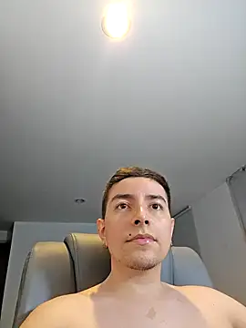 Snapshot of Jhoan_saenz chatting on October 2025 12:08:01 AM Jhoan saenz online show from October 2025 12:08:01 AM