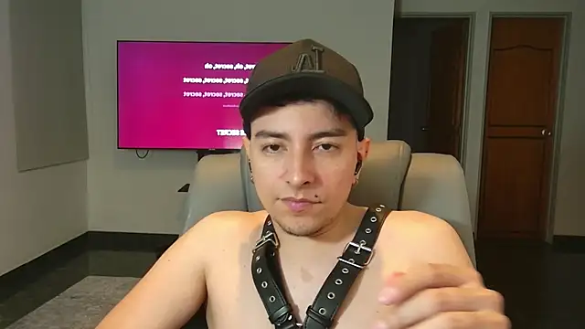 Snapshot of Jhoan_saenz chatting on October 2025 04:04:01 AM Jhoan saenz online show from October 2025 04:04:01 AM