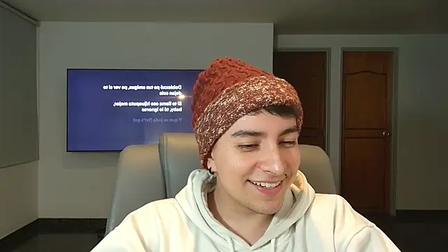 Snapshot of Jhoan_saenz chatting on October 2025 11:56:02 PM Jhoan saenz online show from October 2025 11:56:02 PM