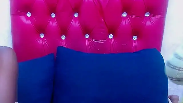 XSCARLETQUEENXX online show from February 2026 04:50:02 AM