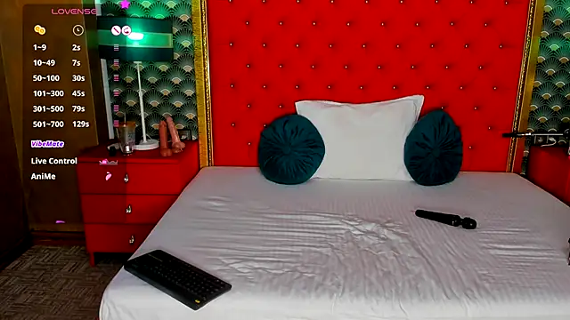 Snapshot of VallerieJones chatting on October 2025 08:56:01 AM VallerieJones online show from October 2025 08:56:01 AM