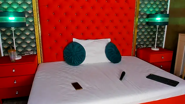 Snapshot of VallerieJones chatting on October 2025 02:42:01 AM VallerieJones online show from October 2025 02:42:01 AM