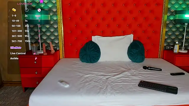 Snapshot of VallerieJones chatting on December 2025 02:03:01 PM VallerieJones online show from December 2025 02:03:01 PM