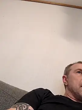 Snapshot of mustang69696 chatting on October 2025 09:25:02 PM mustang69696 online show from October 2025 09:25:02 PM