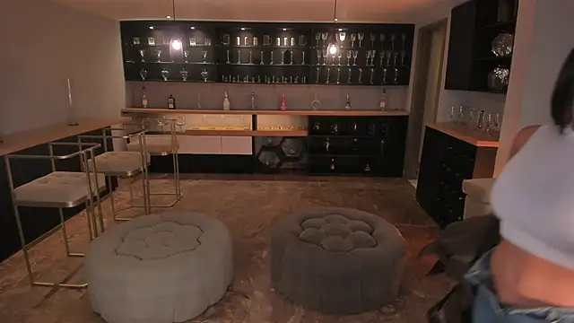 Snapshot of KateSunder chatting on November 2025 10:25:01 AM KateSunder online show from November 2025 10:25:01 AM