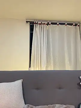 Snapshot of KateSunder chatting on December 2025 09:38:01 AM KateSunder online show from December 2025 09:38:01 AM