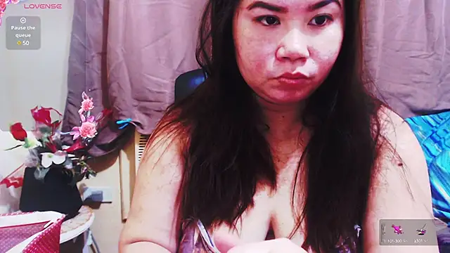 Alliayah Hollyx online show from December 2024 02:00:01 PM