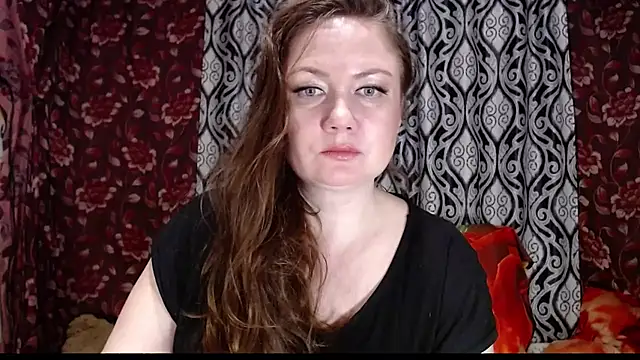 Snapshot of EmilyDoth chatting on February 2025 05:44:01 PM EmilyDoth online show from February 2025 05:44:01 PM