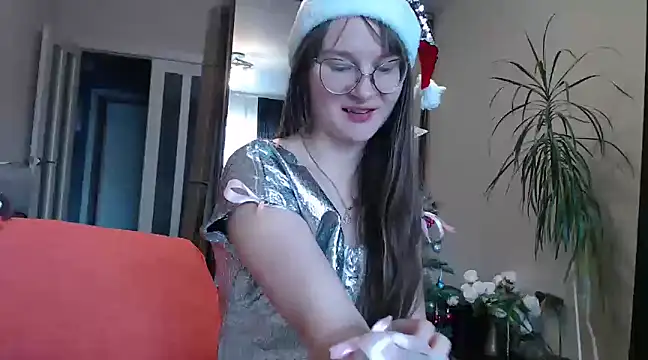 KiraGoldens online show from December 2024 06:41:01 AM