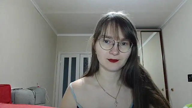 Snapshot of KiraGoldens chatting on November 2025 07:51:02 AM KiraGoldens online show from November 2025 07:51:02 AM