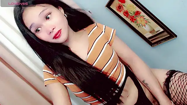 amomentoflust69 online show from June 2026 10:47:01 AM