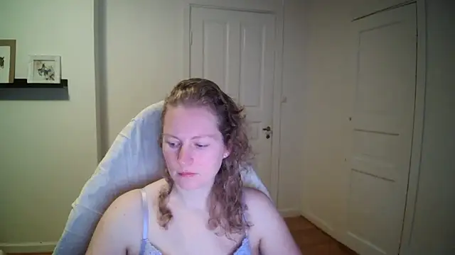 Girlnina-1995 online show from December 2025 09:47:02 AM