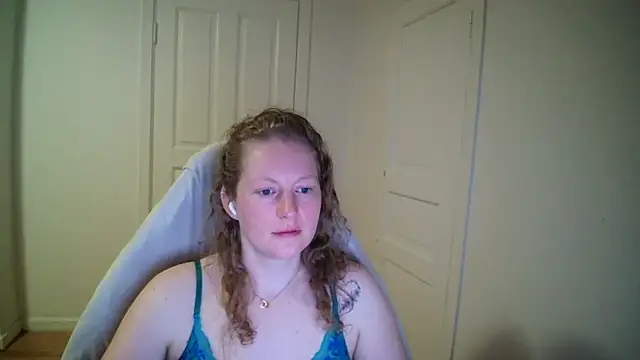 Snapshot of Girlnina-1995 chatting on March 2026 09:08:01 PM Girlnina-1995 online show from March 2026 09:08:01 PM