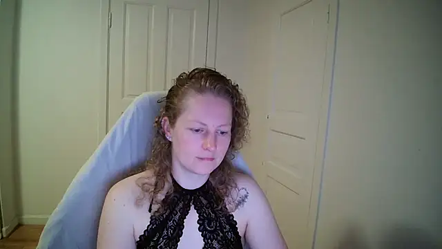 Snapshot of Girlnina-1995 chatting on March 2026 08:20:01 AM Girlnina-1995 online show from March 2026 08:20:01 AM