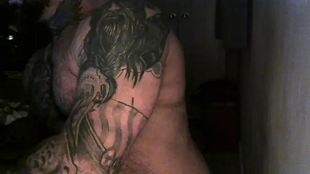 Snapshot of muscle1976 chatting on December 2024 12:24:01 AM muscle1976 online show from December 2024 12:24:01 AM