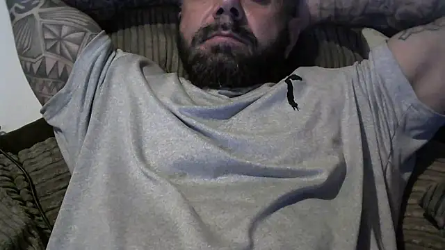 Snapshot of muscle1976 chatting on December 2024 07:13:02 PM muscle1976 online show from December 2024 07:13:02 PM